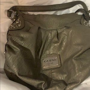 GUESS HOBO BAG !! Great condition